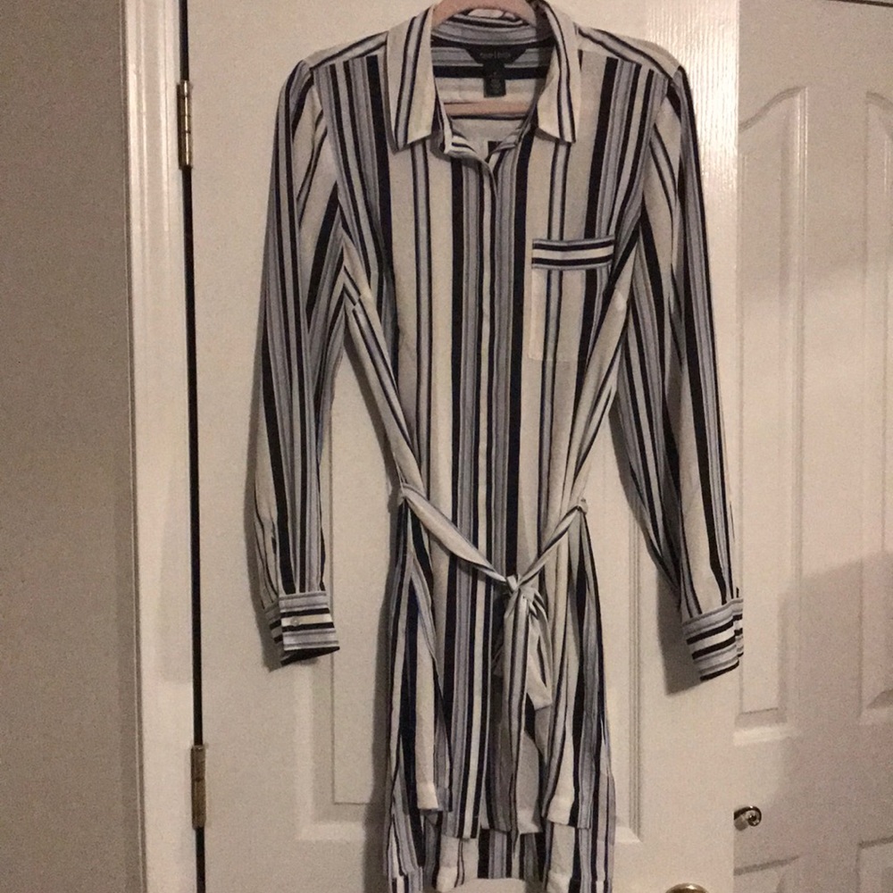 The limited blouse size 14 large